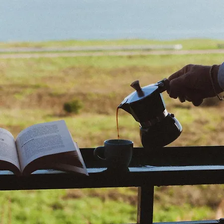 Punta Penna Seahouse