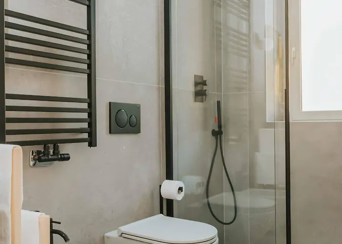 Punta Penna Seahouse *